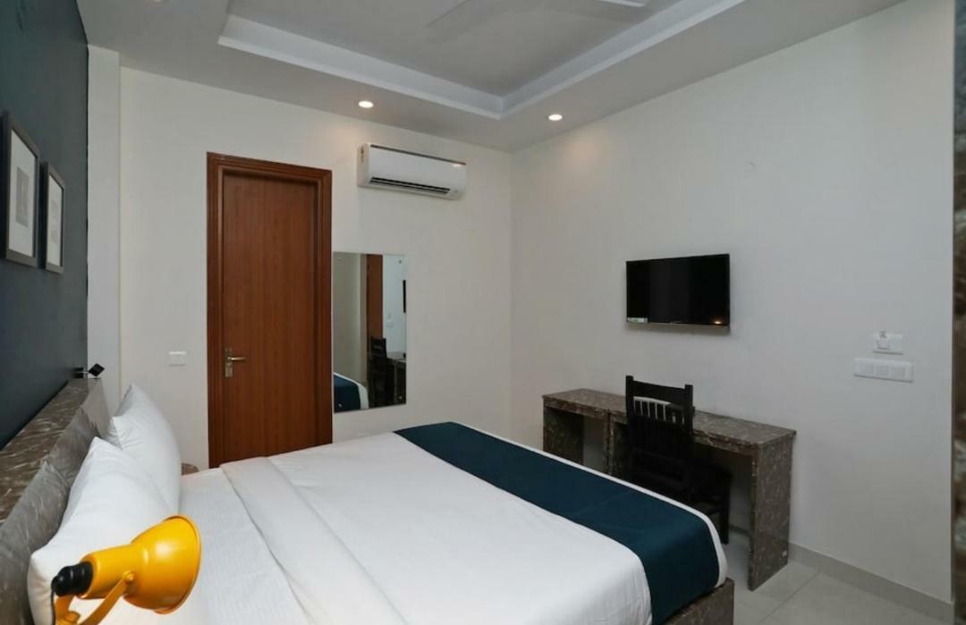 Hotel Galaxy Inn Gurgaon Exterior foto